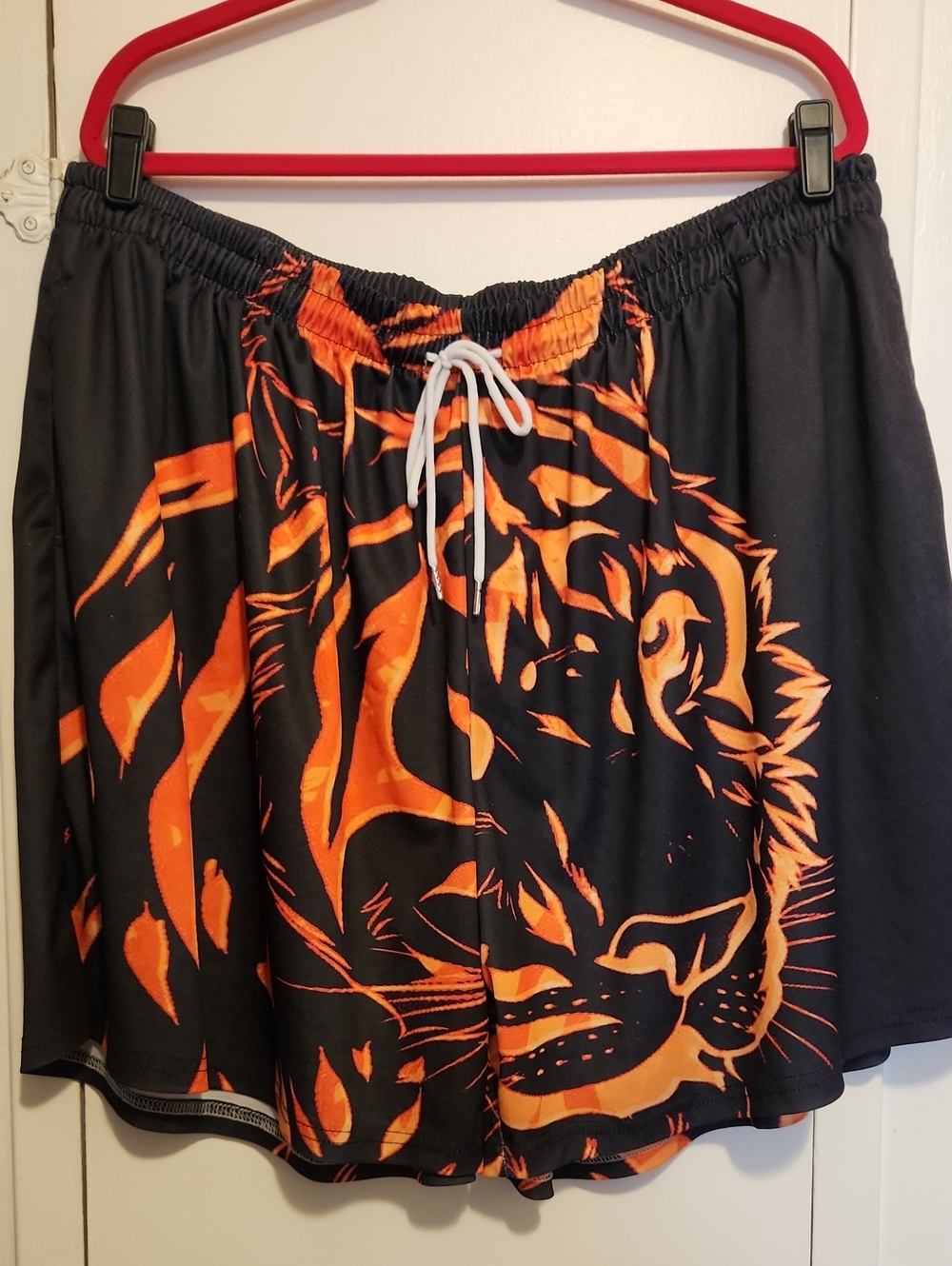 🔥Mens Black Tee & Shorts Set with Orange Tiger Graphic - Picture 2 of 3